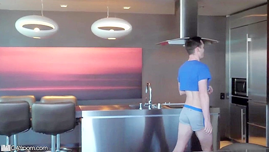 Shower Bait - Josh Cannon & AJ Sloan Get Steamy in the Stall