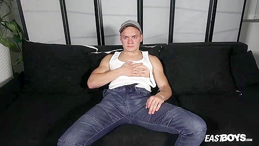 Flexing His Perfection - Mitchel Jacobson Shows Off for Eastboys