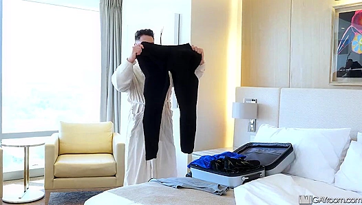 Michael Boston Gets Railed by Michael Seraph in Steamy Shower Bait