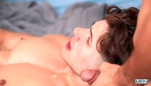 Ashton Summers Gets Fucked Wild in a Savage Threesome