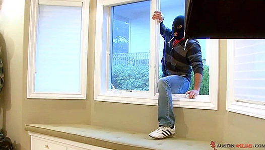 BTS - Austin Wilde &Tyler Torro Heat Up the Set