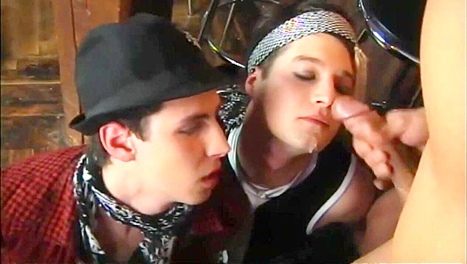 Hot Studs Suck and Swallow at the Bar - Featuring Ennio Guardi - Gay XXX