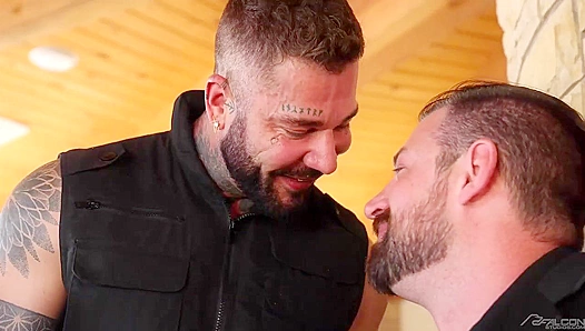 Naked Sword - Andrew Stark &Danny Starr's Urgent Encounter