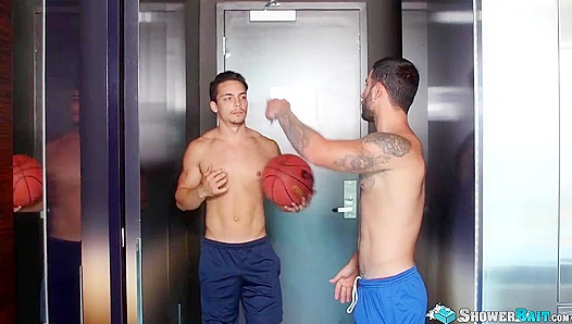 Shower Bait - Ollie & Vadim Black Get Steamy in the Stall