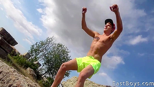 Eastboys - Rick Palmer's Post-Workout Handjob Treat