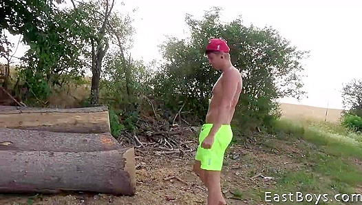 Eastboys - Rick Palmer's Post-Workout Handjob Treat