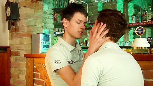 Carl Baxter & Sam Brooks - Public Fuck Ends With Hot Facial - Gay XXX