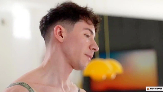 Vincent O'Reilly & Siren Santiago Get Risky - Hot House Thrills