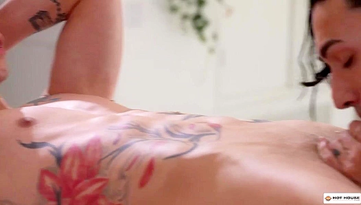 Vincent O'Reilly & Siren Santiago Get Risky - Hot House Thrills