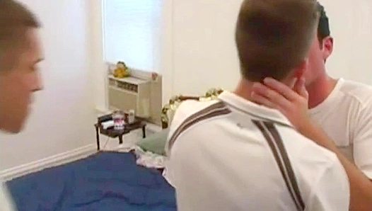 Sean Tyler & Bret Lawson Heat Up the Boyz Party