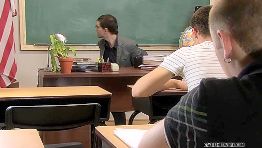 Horny Teacher Patrick Kennedy Takes On Studly Student Justin Giles