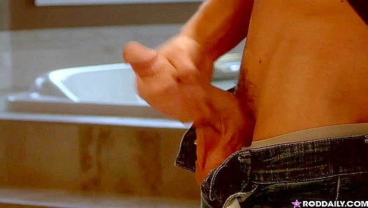 BTS Hotness - Rod Daily & Mason Star Heat Up The Set