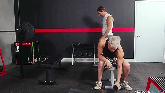 Hard Standing Sex Fest - Carter Woods & Aiden Masters Go Wild!