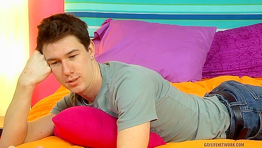 Dustin Hawthorne Toppes Like a Pro with Lollipop Twinks