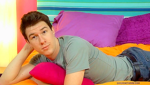 Dustin Hawthorne Toppes Like a Pro with Lollipop Twinks