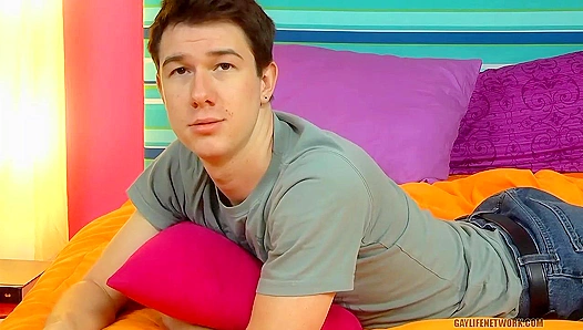 Dustin Hawthorne Toppes Like a Pro with Lollipop Twinks