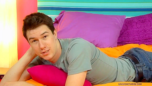 Dustin Hawthorne Toppes Like a Pro with Lollipop Twinks