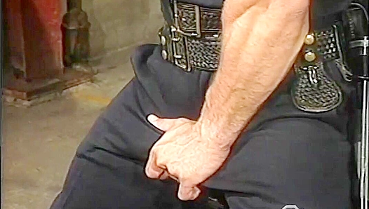 Christian Murphy Sucks Carl Davenport's Hard Cop Cock - Falcon Studios