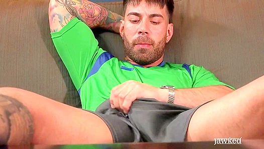 Lean Eze Struggles to Find Relief - Couch Masturbation Session - Jawked