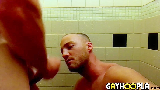 Two Badass Dudes Pound Each Other Raw – GayHoopla