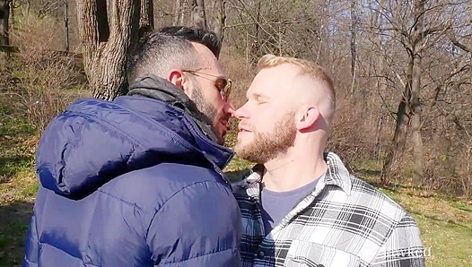 Johnny Viper & Malik Tobias - Horny for Hard Cock - Jawked