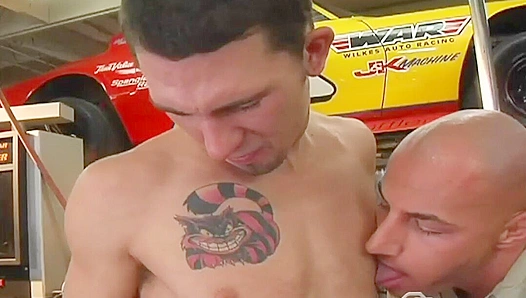 Ripped Desires - Justin Riddick & James Hamilton's Intense Encounter