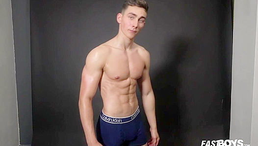 Oily Stud Emilion Flexes His Muscles – Eastboys Seduction