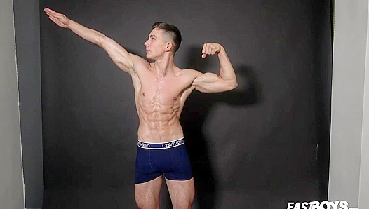Oily Stud Emilion Flexes His Muscles – Eastboys Seduction