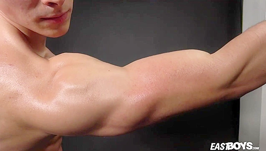 Oily Stud Emilion Flexes His Muscles – Eastboys Seduction