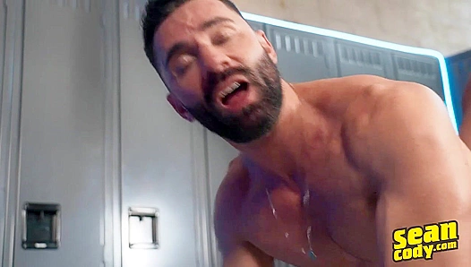 Levi and Hayden Hunt Post-Workout Cock Tease - Sean Cody