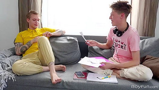 Angel Abell & Max Gen - Hot Gay Fun Together