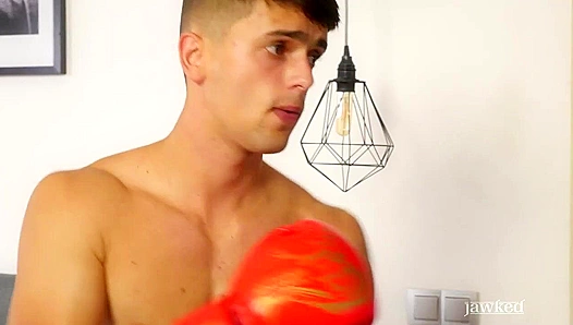 Finn Harper - Shadow Boxing & Stroke Session - Jawked