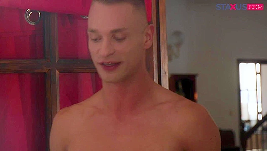 Naked Ares Reiv & Nico Vegas Get Wild Fucking - Gay XXX