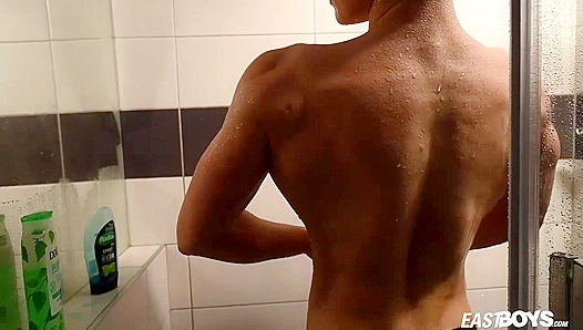 Eastboys - Emilion Reynolds Flexes & Flaunts His Ripped Body