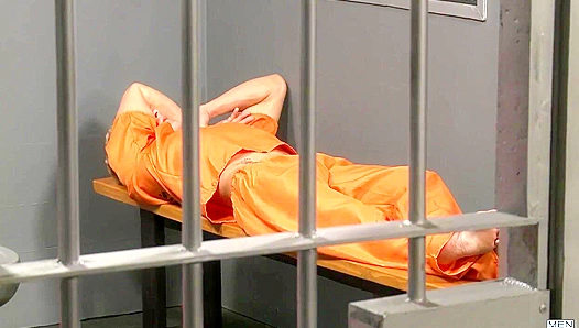 Gavin Waters & Three Hotties - Drilling Holes in Paradise