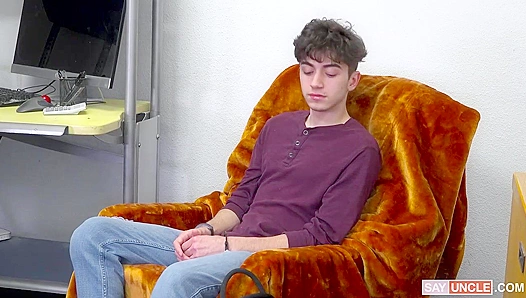 Hot Cops Donovin Rece and Jeremiah Cruze Fuck in the Chair