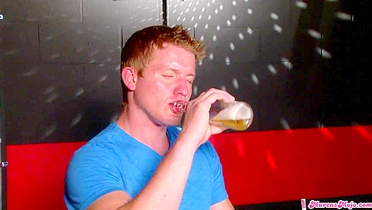 Marcus Mojo Takes Control - Hot Gay Action with Riley Price