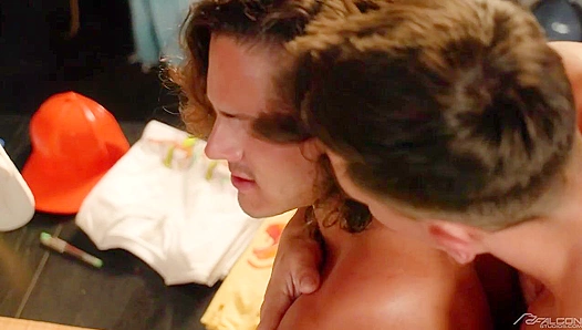 Ripped Abs & Steamy Sex - Luca del Rey & Mr. Deep Voice Heat Up Falcon Studios