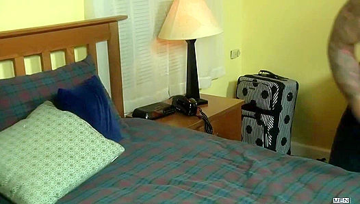 Johnny Rapid Gets Drilled Anally by Room Service Hunk Ricky Sinz