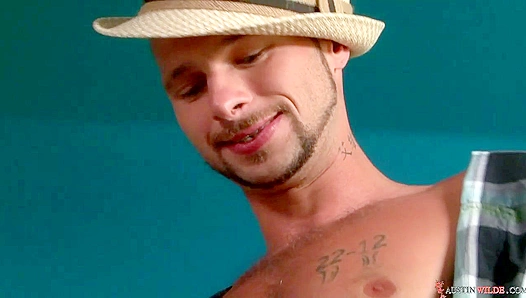 Austin Wilde Tops in a Mind-Blowing Big Dick Extravaganza!