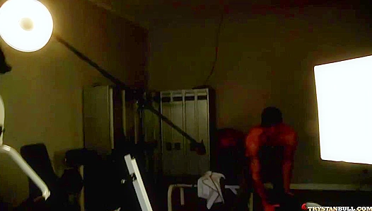 Flexing for His Eyes - Hot Brunette Stud at Home Workout Seduction