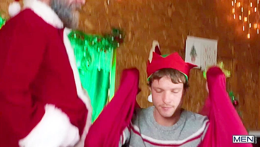 Daddy Cake Claims His Slutty Elf Benjamin Blue