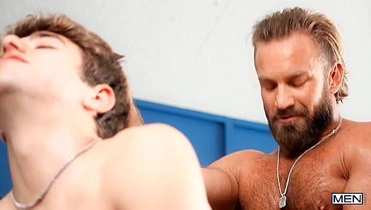 Joey Mills & Bruce Jones - Twink Gets Drilled by Daddy's Big Cock