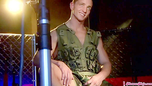 Muscle Magic - Marcus Mojo Flexes His Perfect Physique On Set