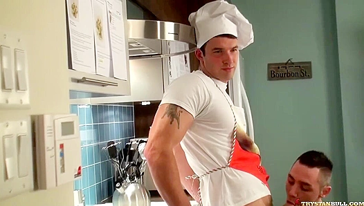 Hot Kitchen Quickie - Trystan Bull & Johan LaPointe Heat Up the Set