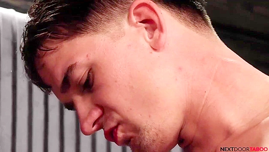 Nextdoor Lovers - BrandonAnderson & EvanKnoxx Fuck Wildly in Missionary