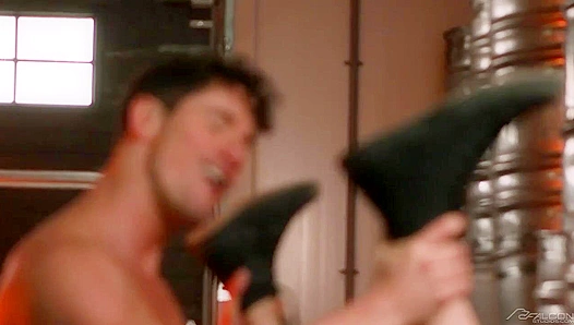 Iconic Passion - Skyy Knox & Maverick Sun Heat Up Falcon Studios