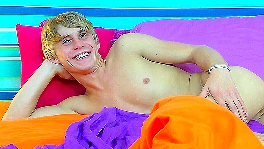 Cocky Tori Andrews Spills Juicy Details of His Wild Past - Lollipop Twinks