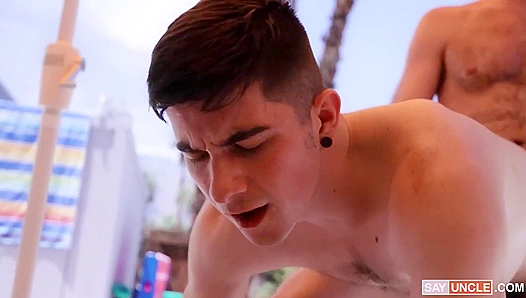 Ryan St Michael and Harrison Todd Heat Up the Outdoors for Some Stealthy Pleasure