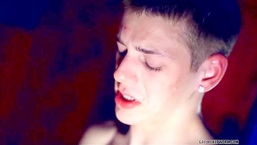 Vampire Twinks Kyle & Elijah Fuck Hard - A Twinklight Tale